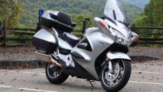 Honda ST 1300 Pan European - silver Rosa