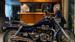 Triumph Thunderbird - T Bird or Blue Bird