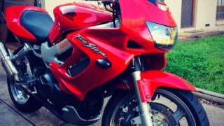 Honda VTR 1000F FireStorm - Simba