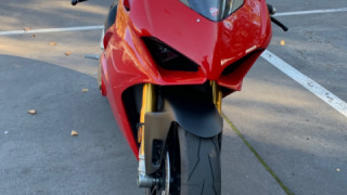 Ducati Panigale V4S - V4