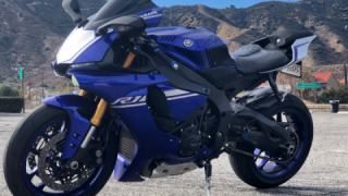 Yamaha YZF R1