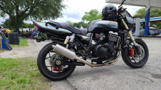Kawasaki ZR-X 1100