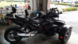 Bombardier Can-Am Spyder RT - BEAST