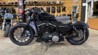 Harley-Davidson Sportster 883