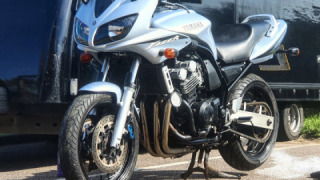 Yamaha FZS 600 Fazer