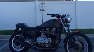 Kawasaki Z1000 - Elf