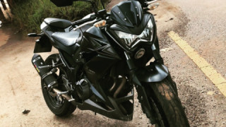 Kawasaki Z300 - Preta