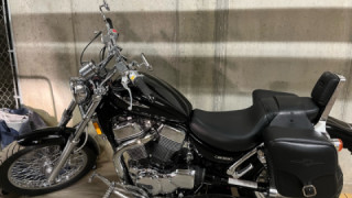Suzuki Boulevard S83