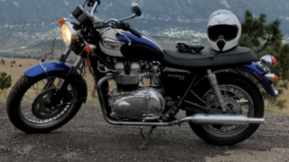 Triumph Bonneville T100 - Gráinne