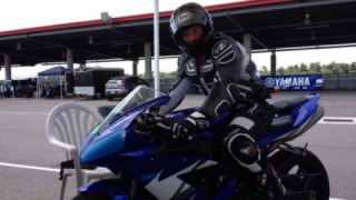 Yamaha YZF R1