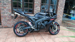 Yamaha YZF R1 - Yamaha R1