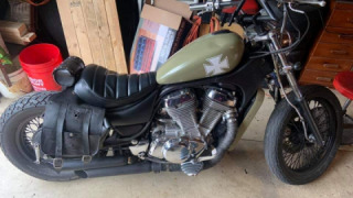 Suzuki VS 750 Intruder