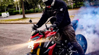 Suzuki GSXS 1000