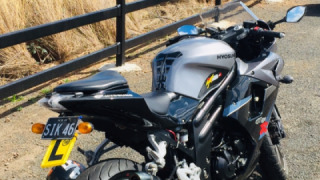 Hyosung GT650R - SIK46