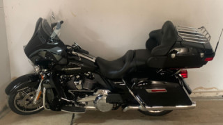 Harley-Davidson Ultra Limited - Saly