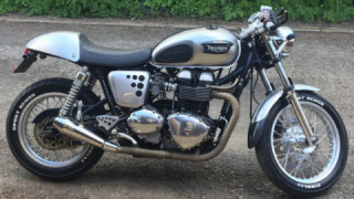 Triumph Thruxton 900