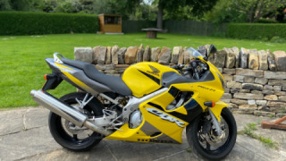 Honda CBR 600F4i - Bumble Bee ?