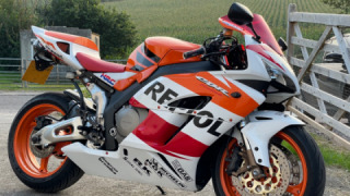 Honda CBR 1000RR - Blade
