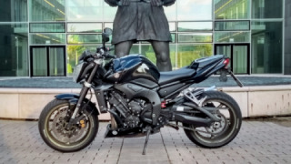 Yamaha FZ1 Naked 