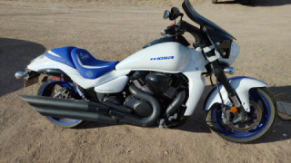 Suzuki Boulevard C109R