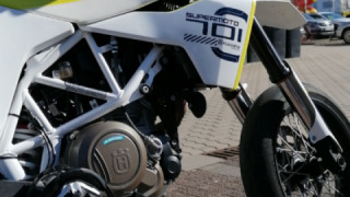 Husqvarna 701 Supermoto