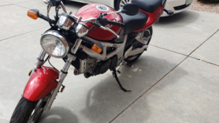 Suzuki SV 650 - Scarlett