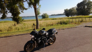 Triumph Street Triple 675 R