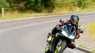 Yamaha YZF R1
