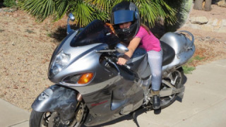 Suzuki GSXR 1300 Hayabusa - Six