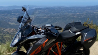 KTM 1290 Super Duke GT