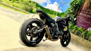 Ducati Scrambler Full Throttle - Black Fatima