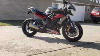 Triumph Street Triple 675 R