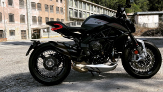 MV Agusta Dragster 800