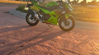 Kawasaki Ninja 400R - Green Hornet