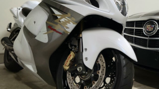 Suzuki GSXR 1300 Hayabusa - Lady Lumps