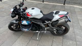 Triumph Speed Triple 1050