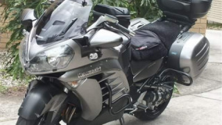 Kawasaki 1400 GTR - Road Runner