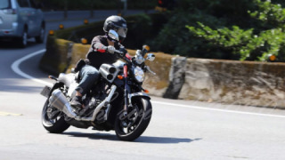 Yamaha V-MAX - Charge
