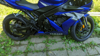 Yamaha YZF R1 - Mrs Robinson