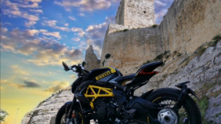 MV Agusta Dragster 800