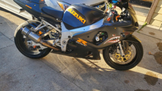 Suzuki GSXR 750 - hillda