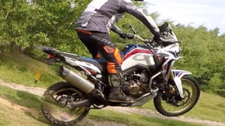 Honda CRF 1000L Africa Twin - Jolie Jumper