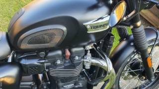 Triumph Bonneville T100 - Bonnie