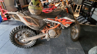 KTM 690 Enduro - Karen