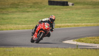 Kawasaki Ninja 400R - racing street track bike