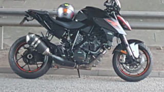 KTM 1290 Super Duke R - Marion