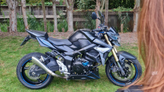 Suzuki GSR 750