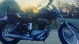 Suzuki Boulevard S40