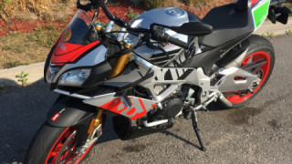 Aprilia Tuono V4R