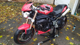 Triumph Speed Triple 1050